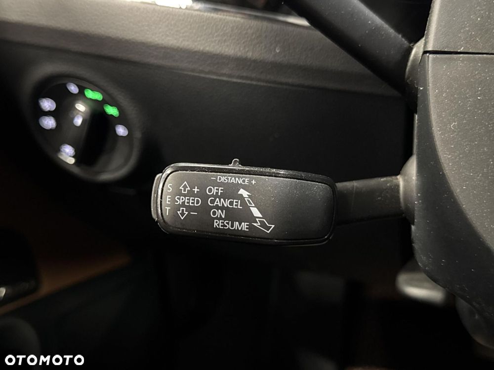 Skoda Superb 2.0 TSI L&K DSG - 25