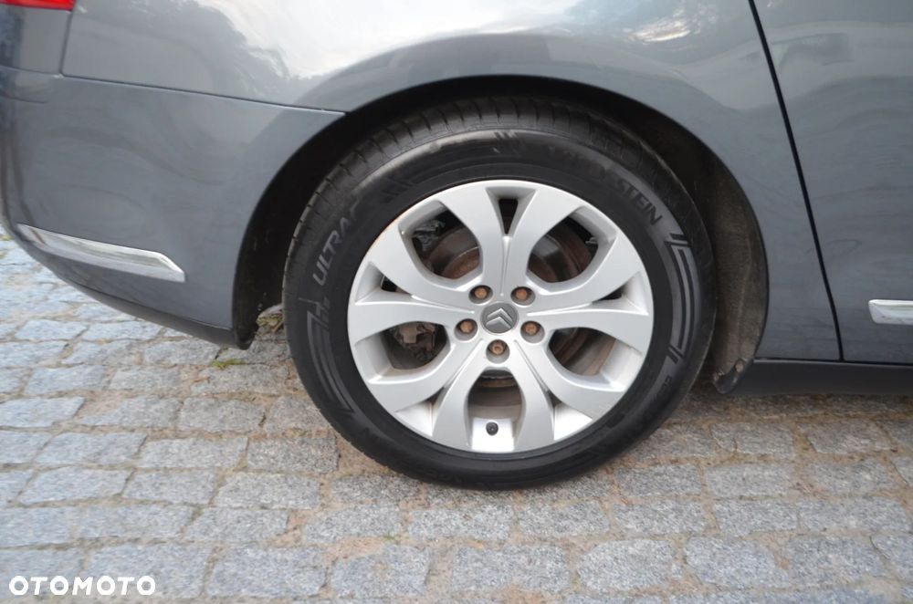 Citroën C5 HDi 135 Exclusive - 8