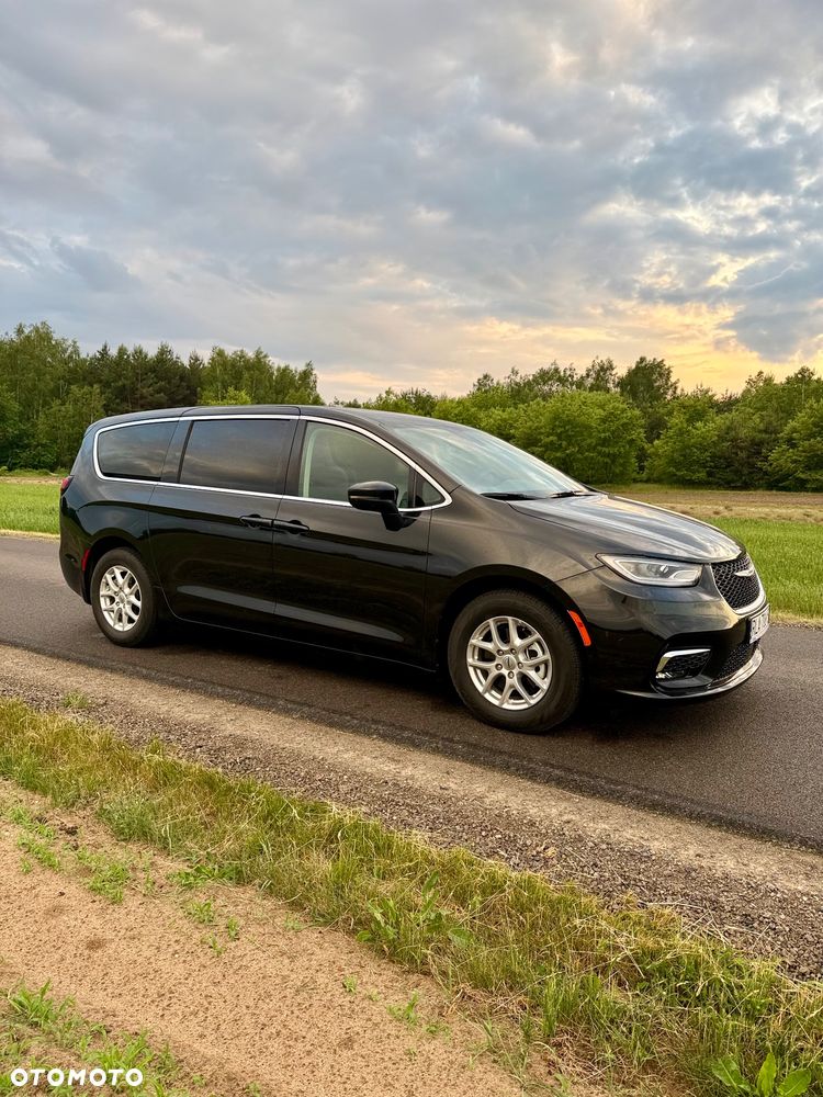 Chrysler Pacifica - 9