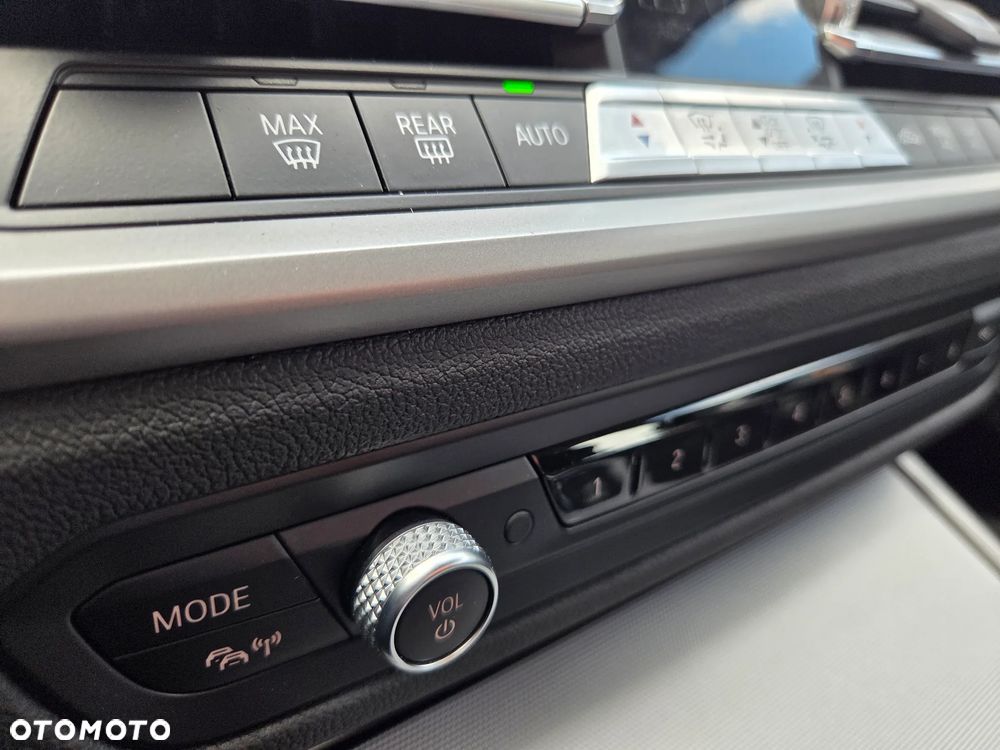 BMW Seria 3 320d xDrive Advantage - 32
