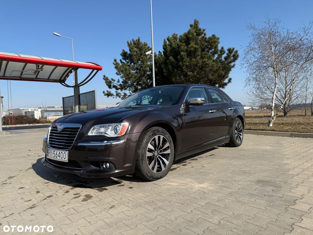 Lancia Thema 3.0CRD Executive - 19