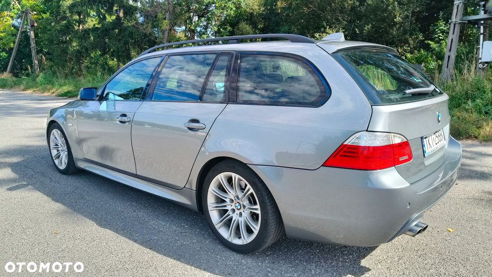 BMW Seria 5 525d - 9