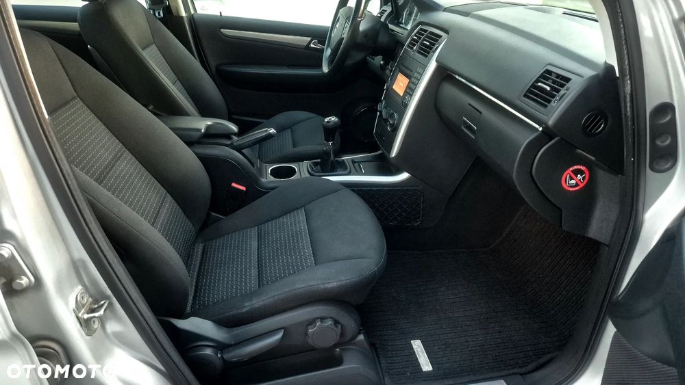 Mercedes-Benz Klasa B 180 CDI EU5 - 15