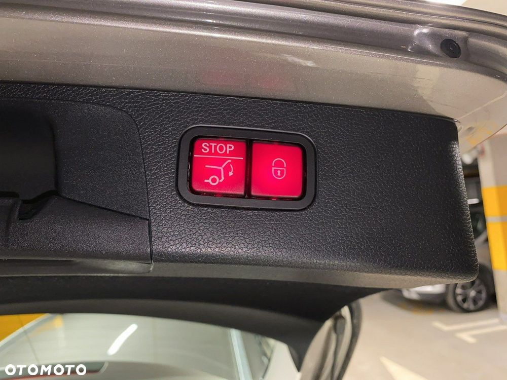 Mercedes-Benz Klasa E - 18