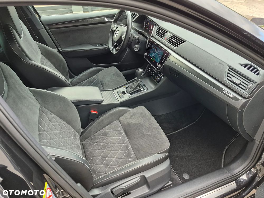 Skoda Superb 2.0 TSI Sportline DSG - 9