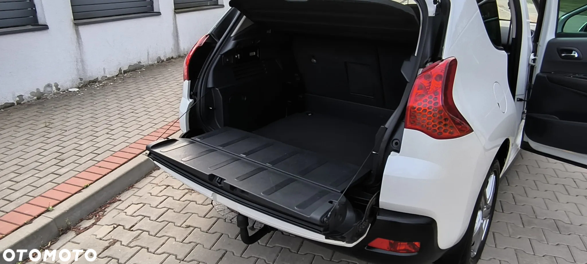 Peugeot 3008 HDi FAP 150 Platinum - 20