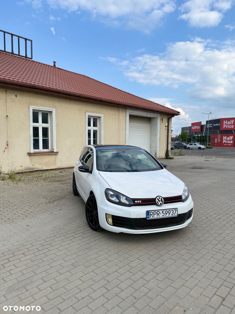 Volkswagen Golf 2.0 GTI - 2