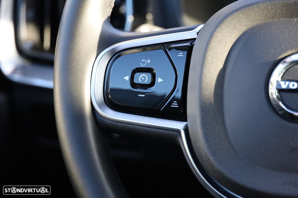 Volvo V60 2.0 T6 AWD TE Plus Dark - 32