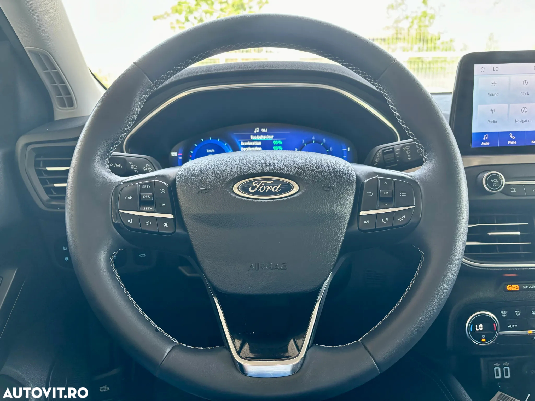 Ford Focus 1.0 EcoBoost Connected - 22