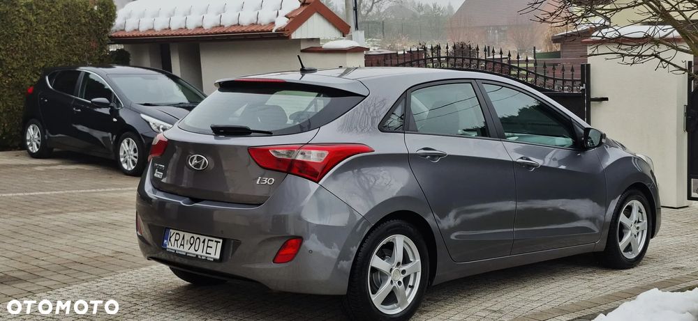 Hyundai i30 1.6 Fifa World Cup Edition - 3