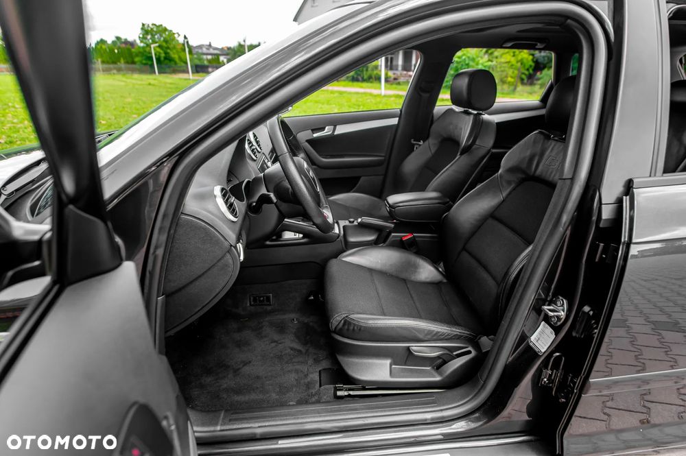 Audi A3 Sportback 2.0 TDI DPF quattro S line Sportpaket (plus) - 22