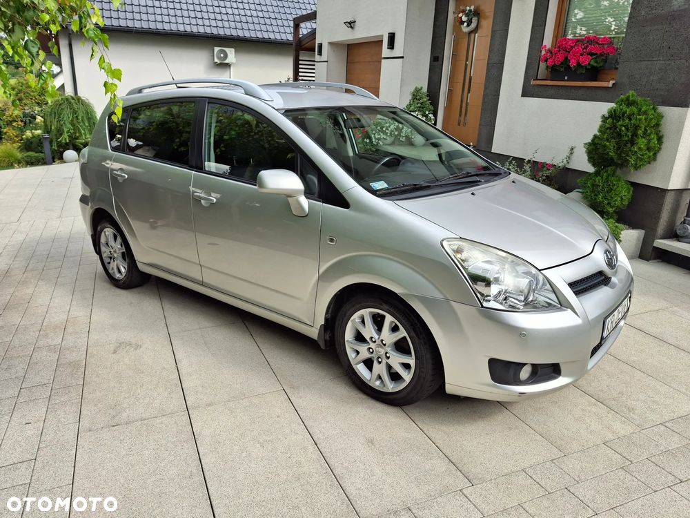 Toyota Corolla Verso - 5