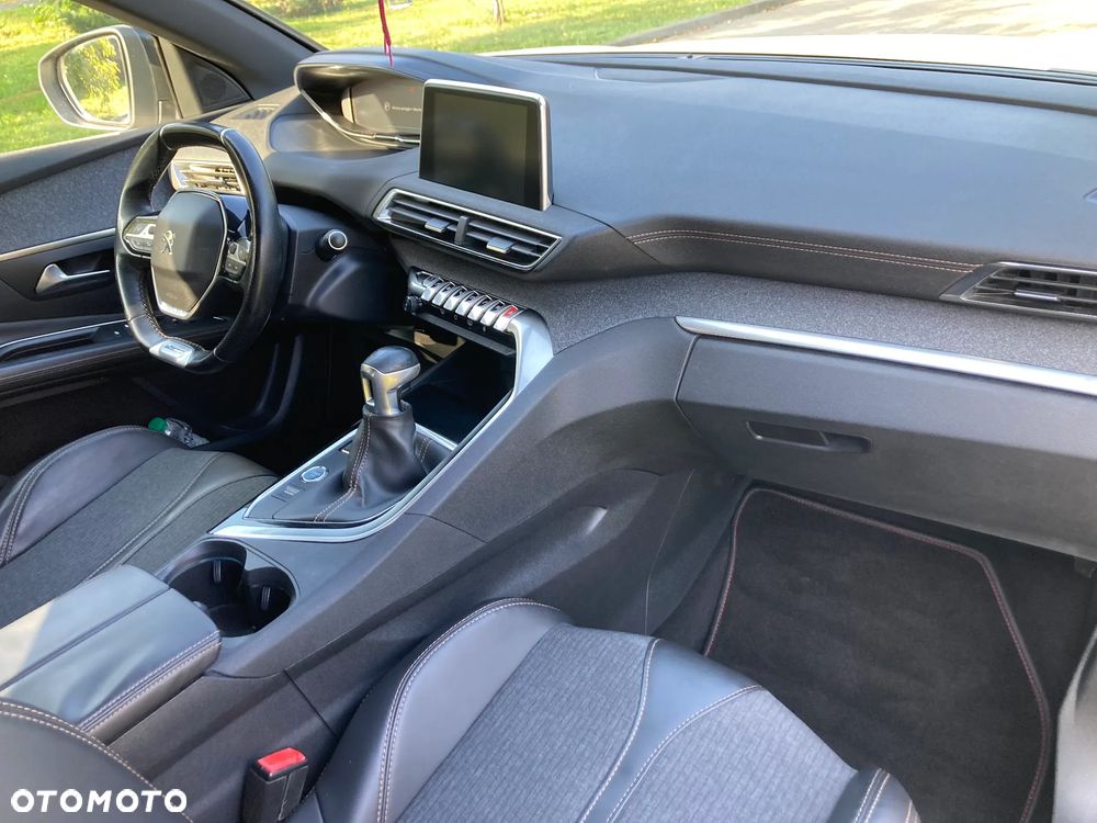 Peugeot 3008 - 8