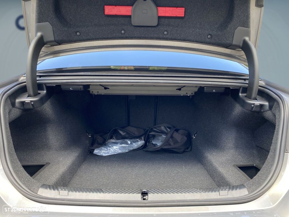 BMW 530 e Pack Desportivo M - 23