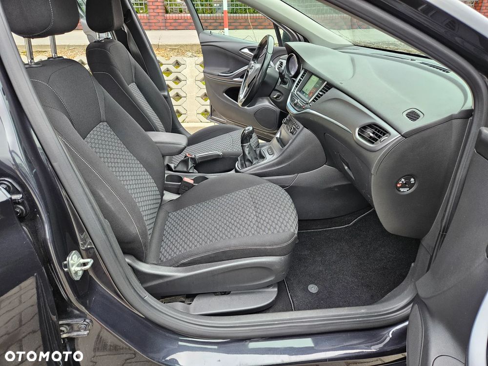 Opel Astra 1.4 T Enjoy - 18