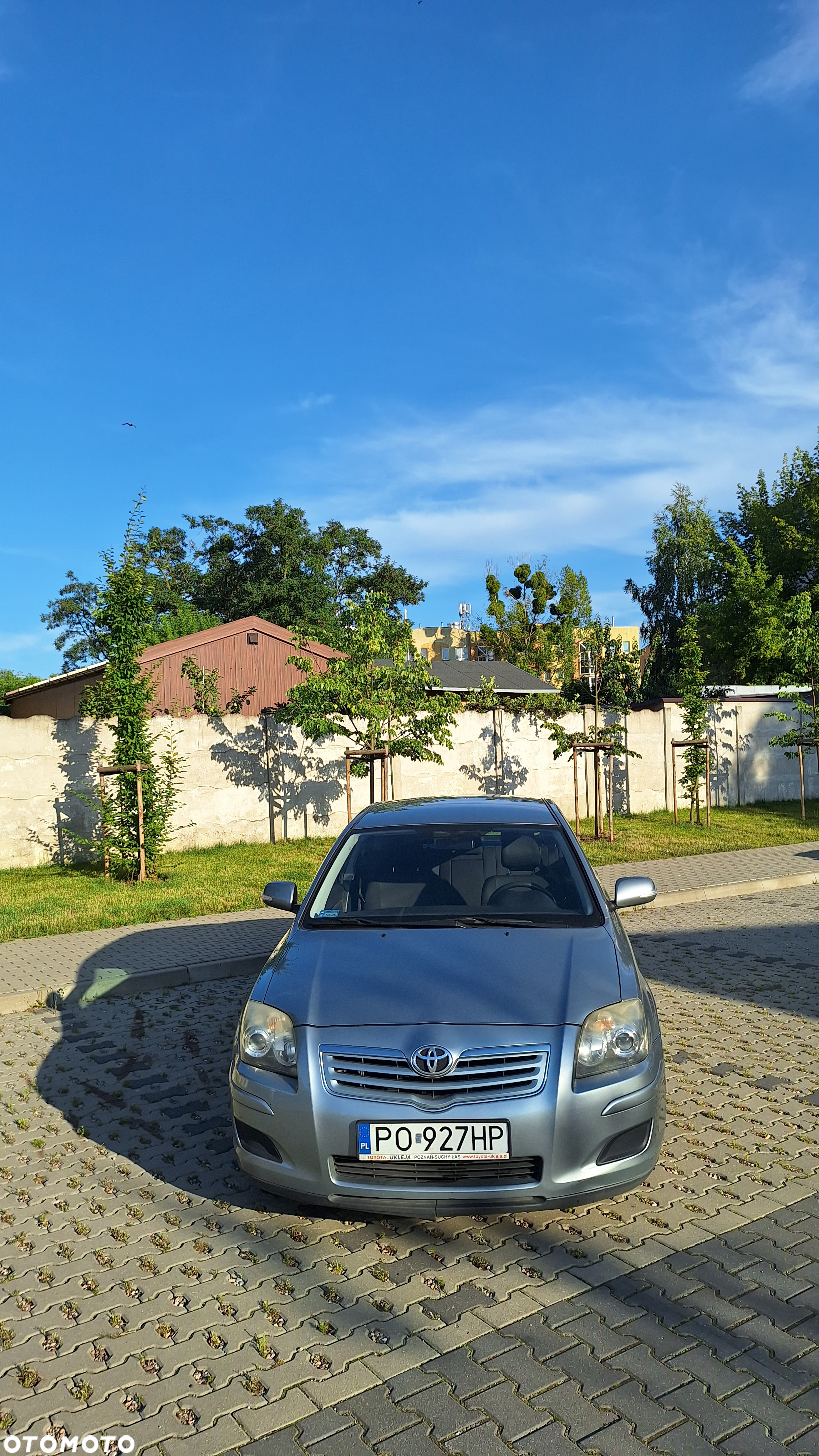 Toyota Avensis 1.8 VVT-i Luna - 2