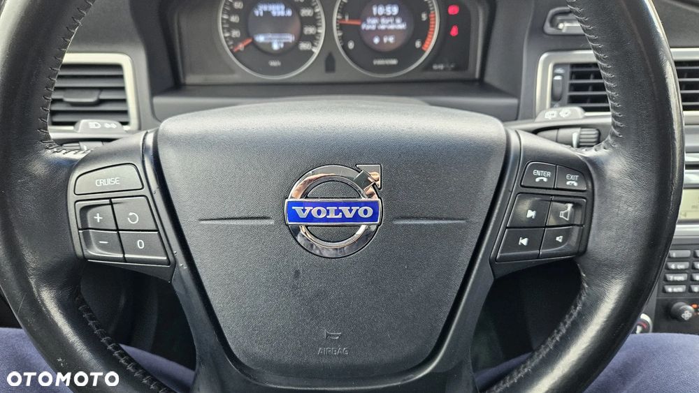 Volvo V70 2.0D Momentum - 13
