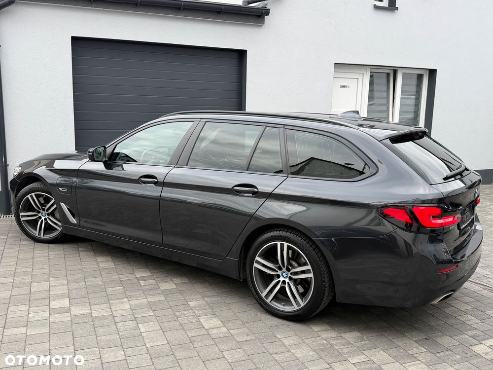 BMW Seria 5 530e PHEV M Sport - 16
