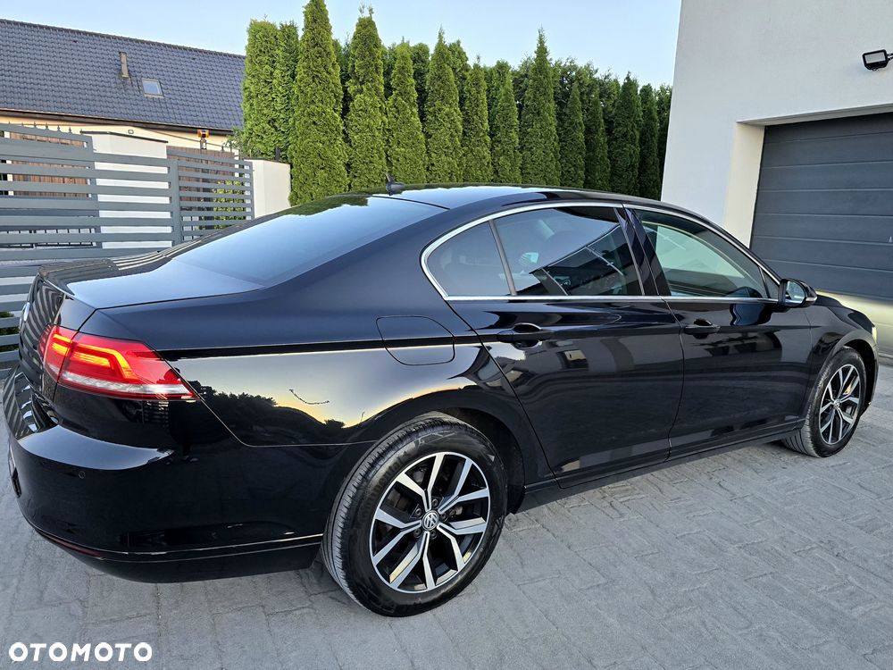 Volkswagen Passat 1.8 TSI BMT Highline DSG - 33