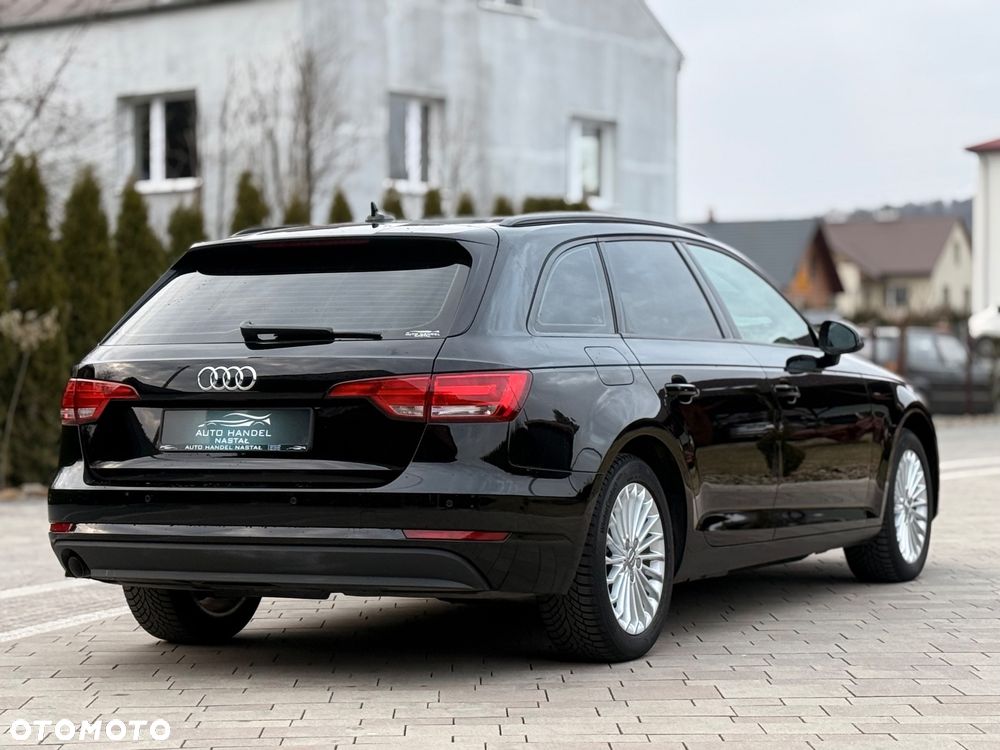 Audi A4 Avant - 10