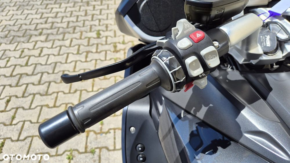 BMW K - 8