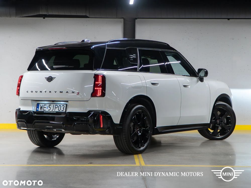 MINI Countryman S ALL4 John Cooper Works Trim - 4