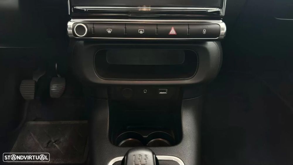 Citroën C3 1.2 PureTech Shine - 25