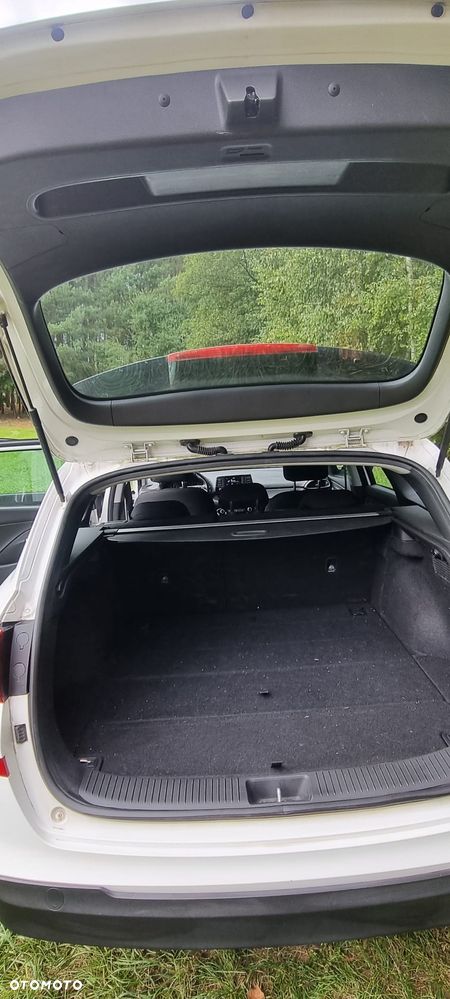 Hyundai i30 1.4 BlueDrive Classic - 9