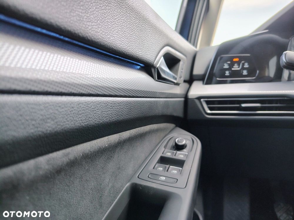 Volkswagen Golf Variant - 18
