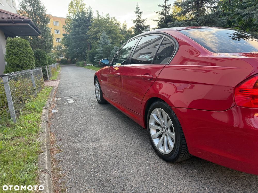BMW Seria 3 318i - 14