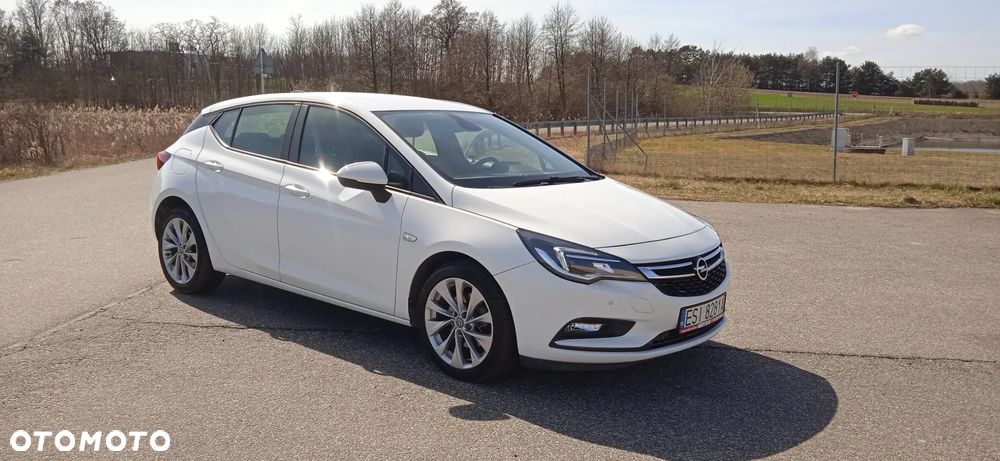 Opel Astra 1.6 D (CDTI) Start/Stop Dynamic - 12