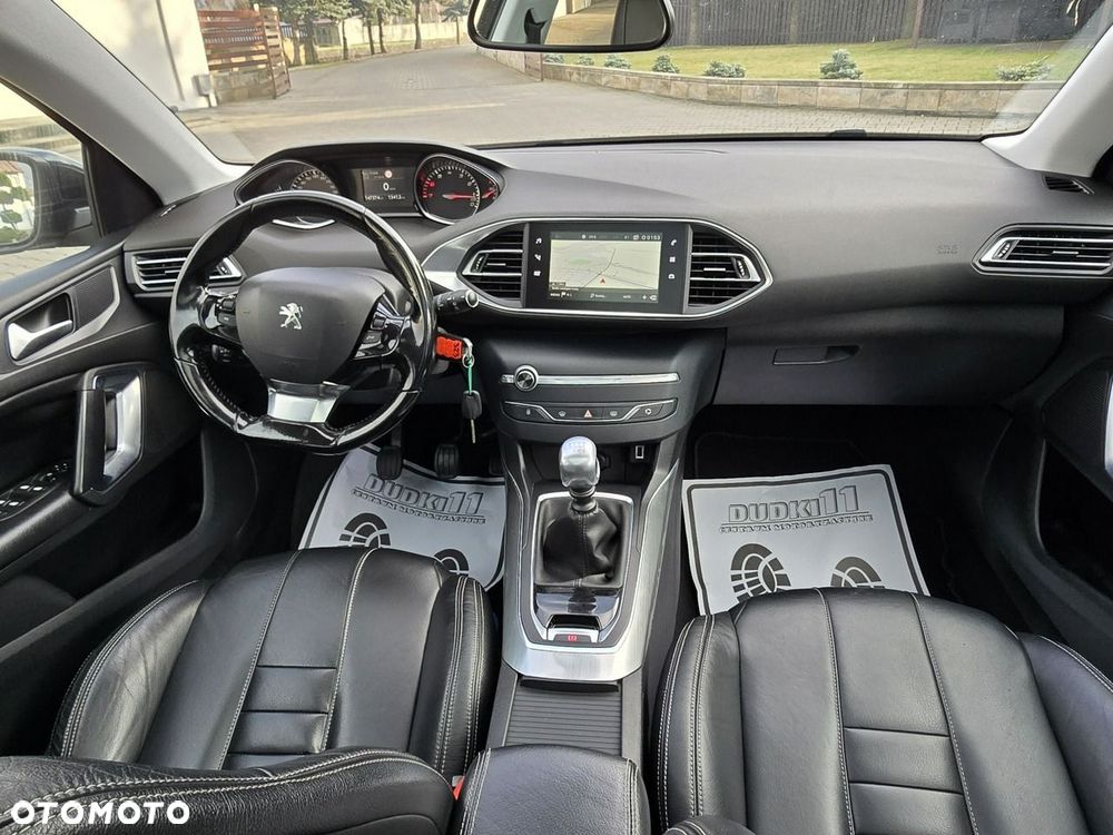 Peugeot 308 - 16