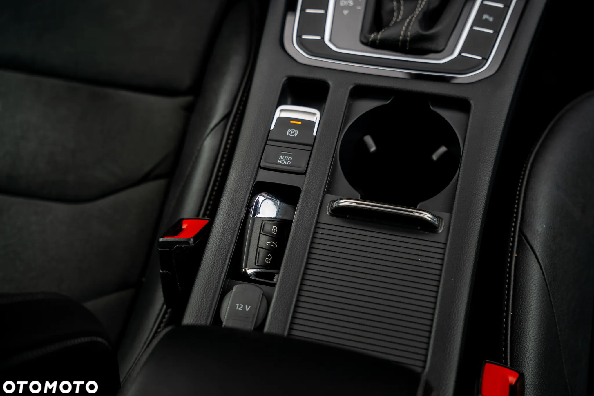 Volkswagen Arteon 2.0 TSI R-Line DSG - 24