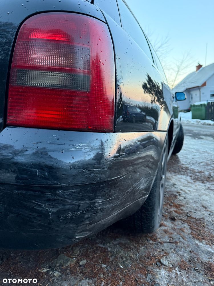 Audi A4 Avant 1.8 - 9