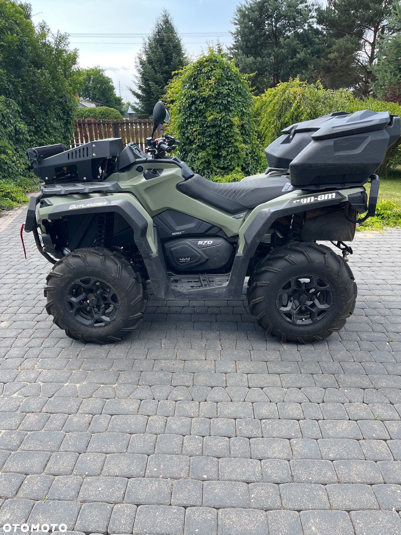 Can-Am Outlander - 6