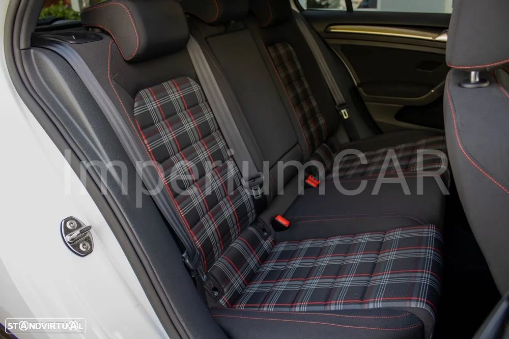 VW Golf GTI Performance BlueMotion DSG - 9