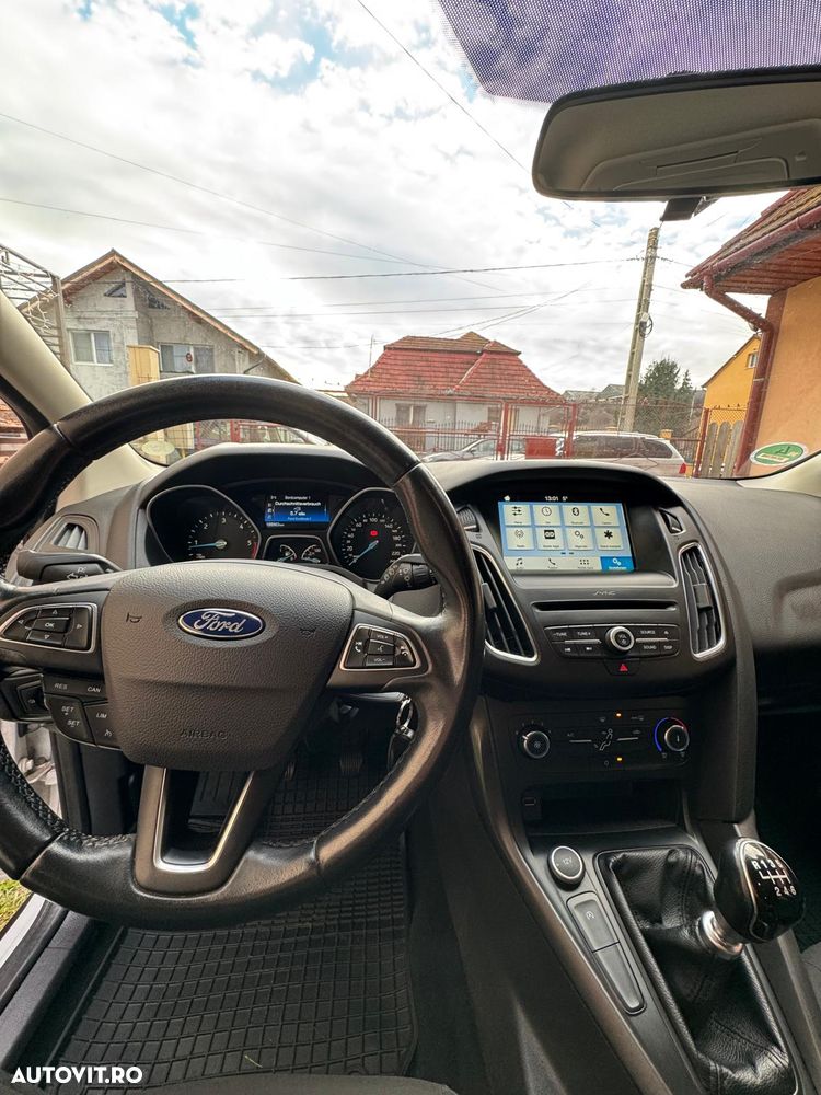 Ford Focus 1.5 TDCi ECOnetic 88g Start-Stopp-System Business - 9