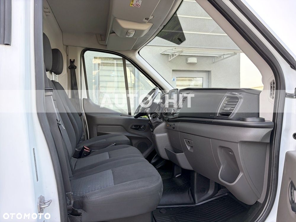 Ford Transit - 20