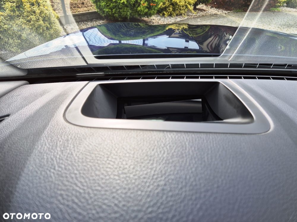 BMW Seria 5 528i - 18