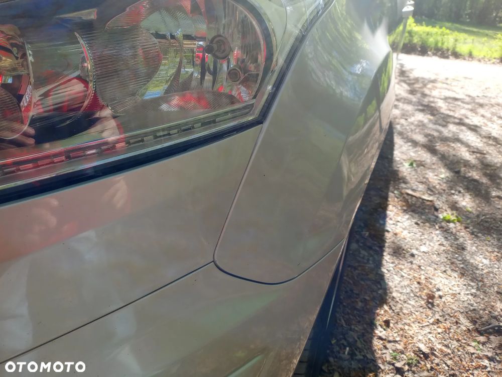 Ford Tourneo Connect - 12