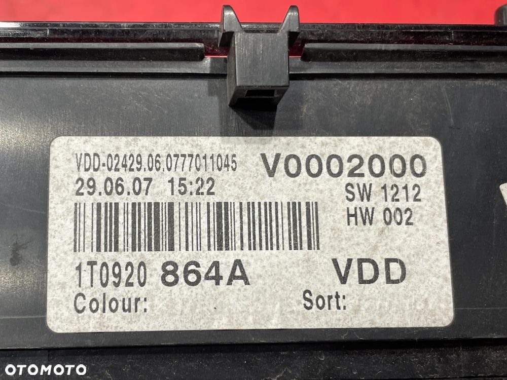 LICZNIK ZEGARY 1T0920864A VW  CADDY - 4