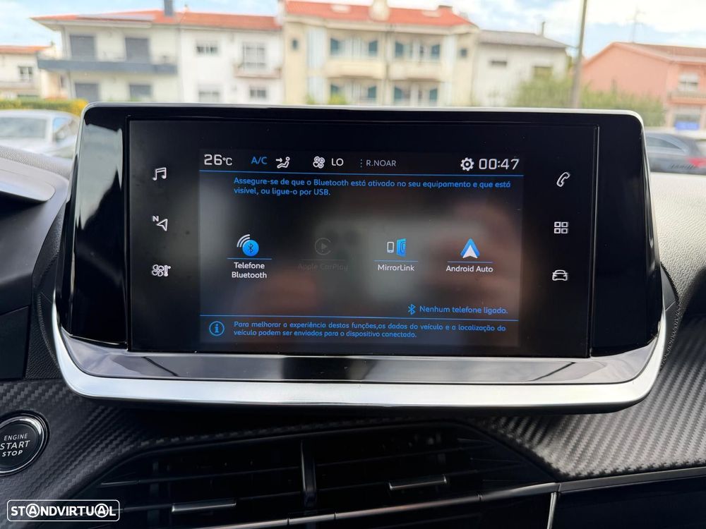 Peugeot 2008 1.5 BlueHDi Allure EAT8 - 26