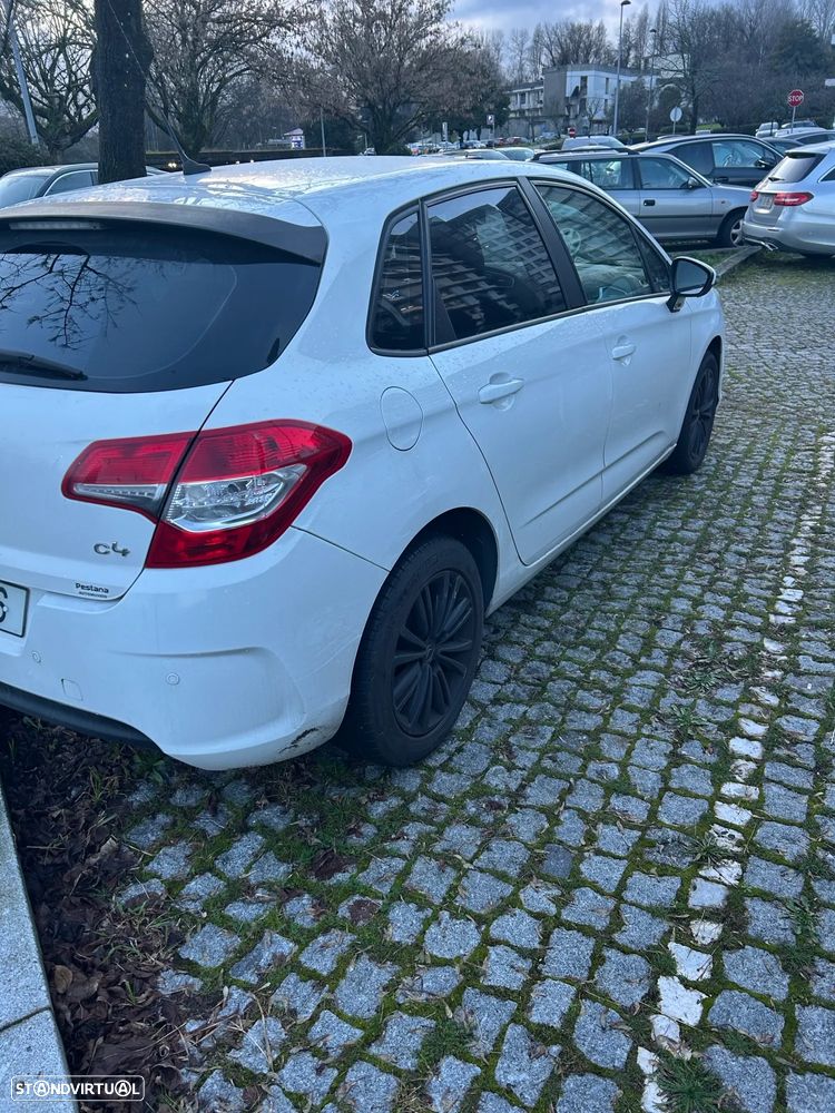 Citroën C4 HDi 90 Attraction - 4