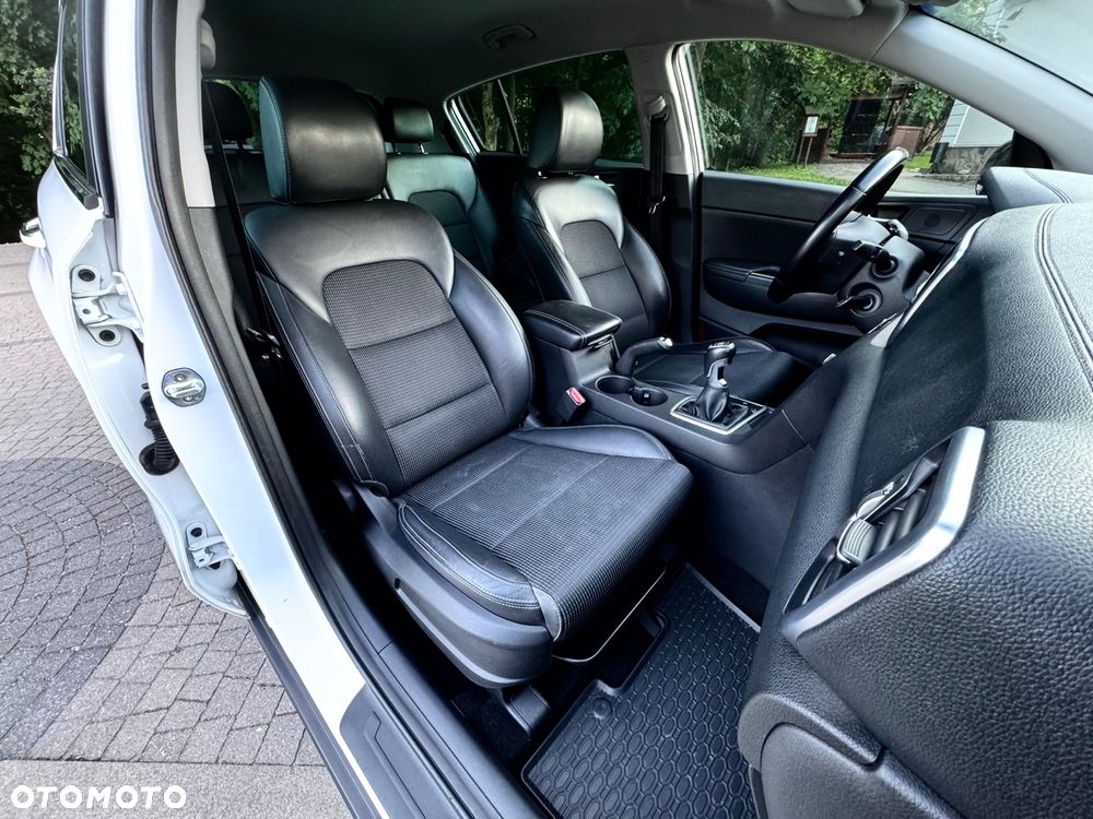 Kia Sportage - 10