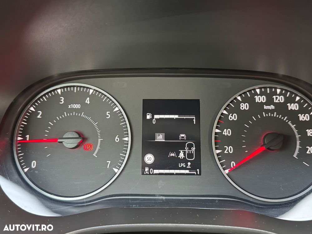 Dacia Logan TCe 90 MT6 Journey - 7