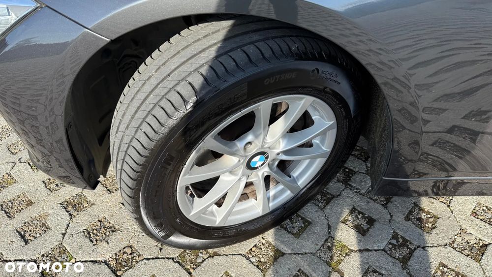 BMW Seria 3 320d xDrive Luxury Line - 13
