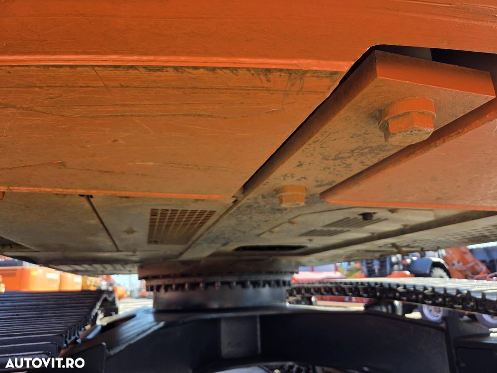 Hitachi ZX290LCN, 30 tone, 2014, 9.152h, latime 2,99m, 3 brate excavare, inst picon, inst rotire, gresare automata, Cupla rapida hidr, cupa 1,8mc, senile 80% ok, ad sapare 7m, bolt diam 90mm, 3 pompe hidr HITACHI, STARE BUNA-PROMOTIE 66.900 EUR+Tva - 24