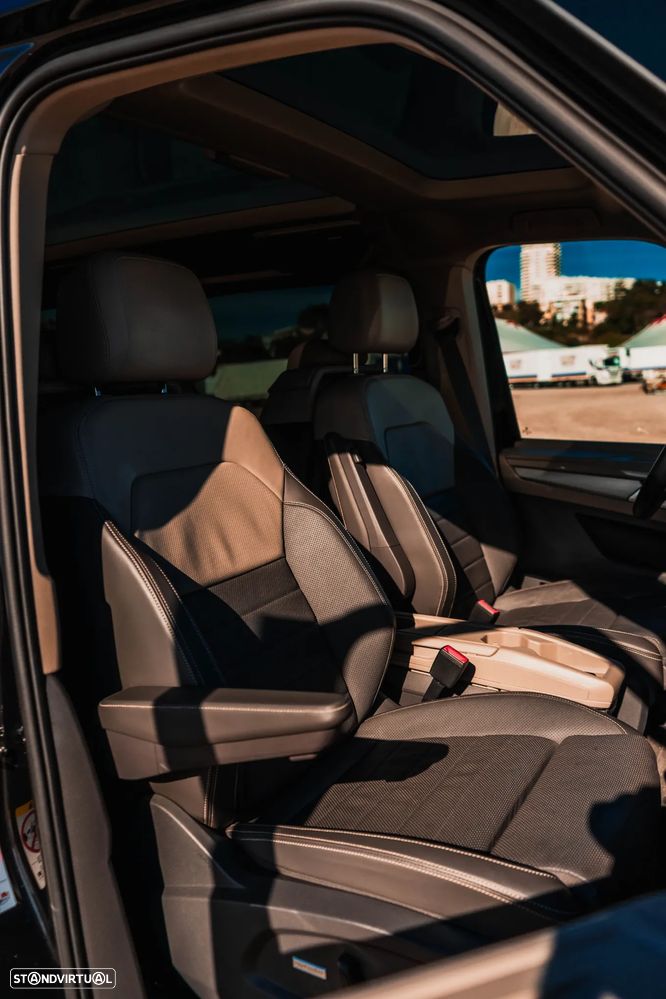 VW Multivan 2.0 TSI Style Longa DSG - 16