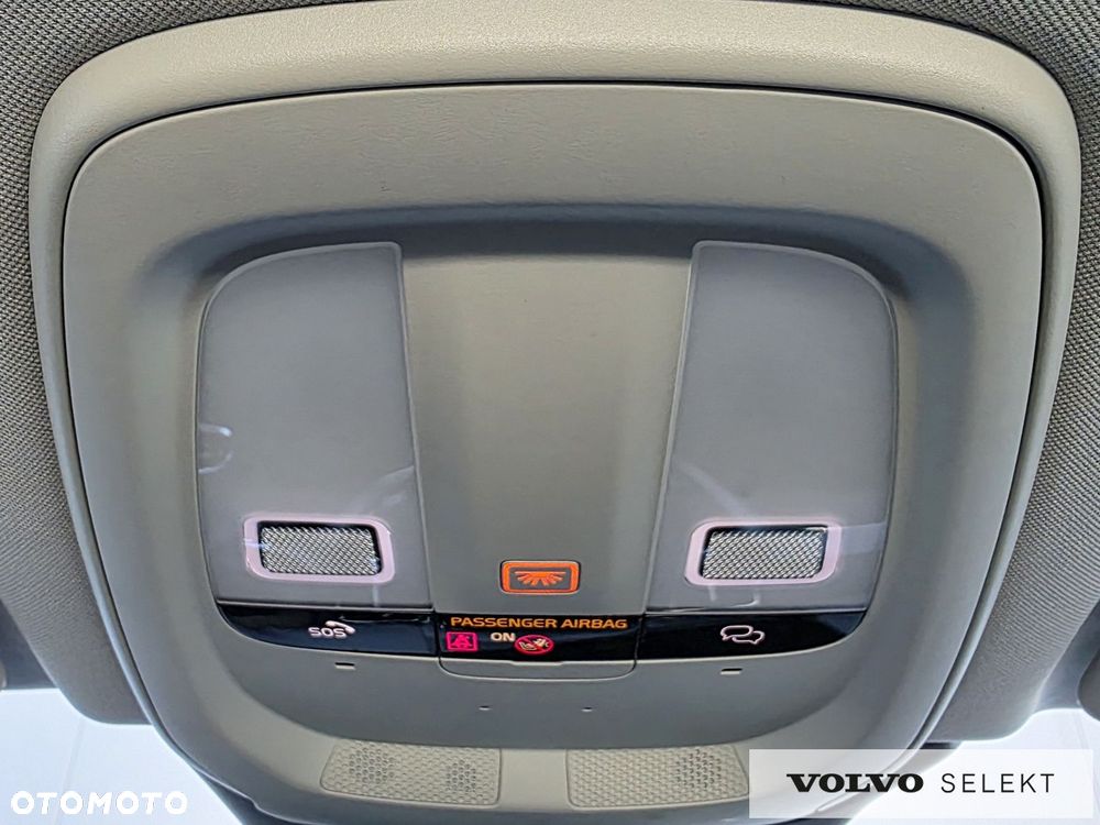 Volvo XC 60 - 30
