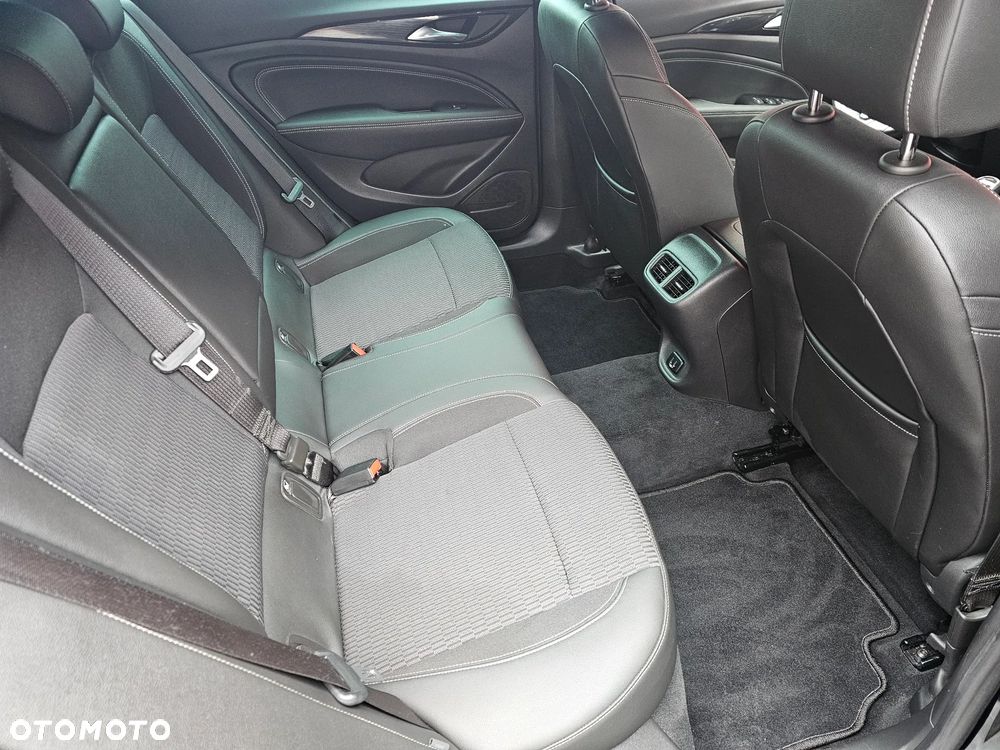 Opel Insignia 1.6 CDTI Cosmo ecoFLEX S&S - 11